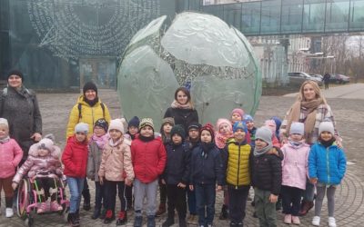 Warsztaty „Akademia małego naukowca” na Kampusie Uniwersytetu w Białymstoku dla dzieci Przedszkola nr 5 „W zaczarowanym lesie” w Siemiatyczach